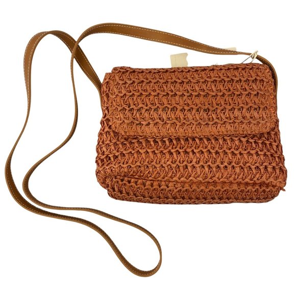 Universal Thread Handbags - Universal Thread Orange & Tan Straw Flap Magnetic Closure Crossbody Bag